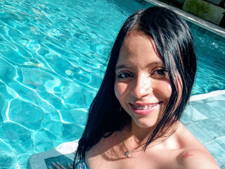 show live LauraVelle