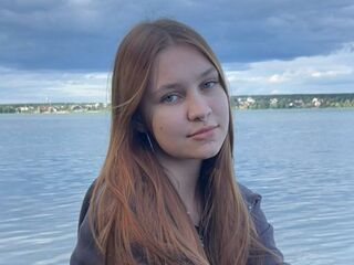 chat room cam LeaDeeg