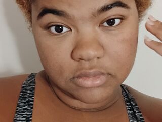 girl showing pussy LeiaThorn