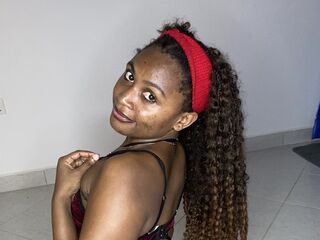 camgirl playing with sextoy LizzyClem