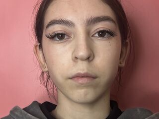 naughty cam girl LonnaBertalan
