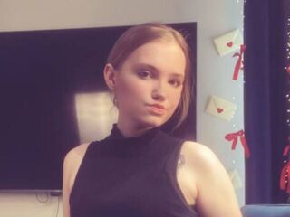 shower sex webcam LoraKen