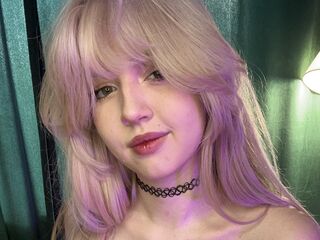 camgirl shaving pussy LucyStars