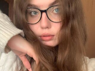 nude camgirl photo LuxSophi