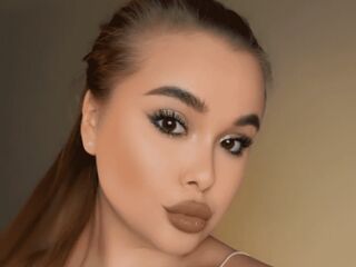 camporn live MaeWilkins