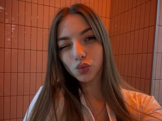 naked webcamgirl photo MagdalenFaist