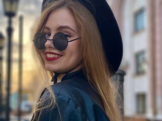 chat livesex MaiaOshman