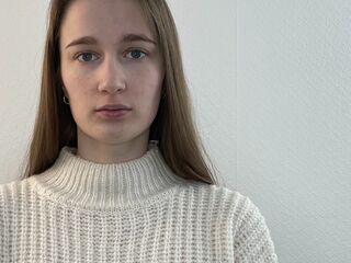 hot girl live cam MarcelineLeja