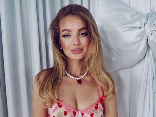 chat with cam MayaGal