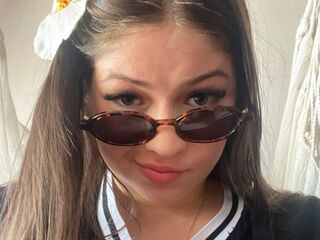 fingering girl webcam  MiaCelezte