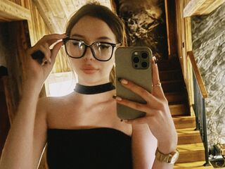 anal cam MiaForester