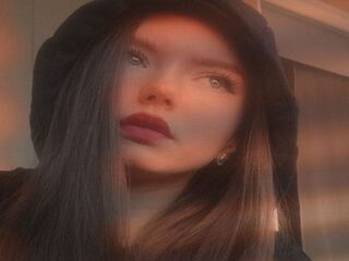 naked cam girl gallery MilaLyra