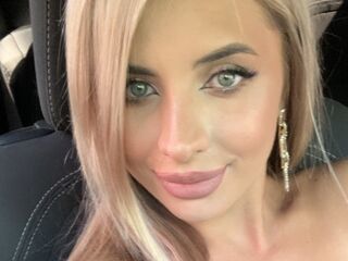 hot camhooker MilissaOn