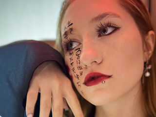 camgirl chatroom MistyColacone