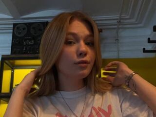 masturbating cam girl NicholGatz