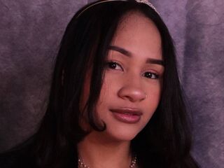 cam whore livesex NicolleMari