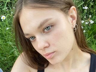 cam girl masturbating with vibrator NoeliaMeara