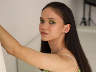 camslut showing tits PansySeveryn