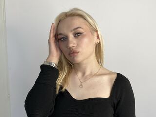 chat room picture PaulinePedrotti