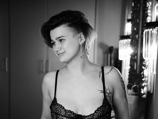 topless girl PeachBev