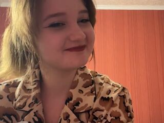 naked girl with webcam masturbating with dildo RendaKhairallah