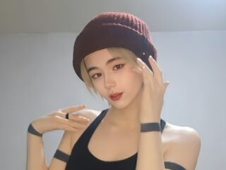 hot webcam video RoxannCobio