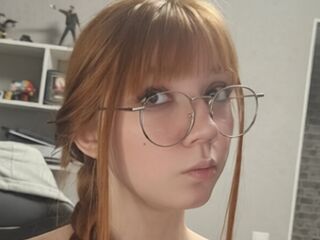 live sex cam RozellaBouch