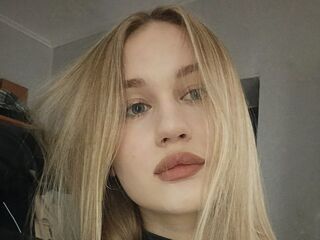 beautiful girl webcam SadieTandon