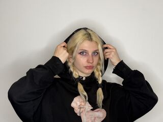 hot cam girl masturbating with dildo SerenaRatte