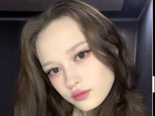 voyeur webcam ShariCasbeer