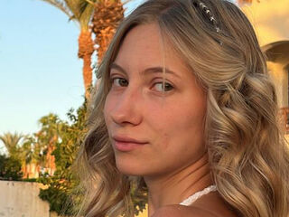 cam chatroom TainaTatge