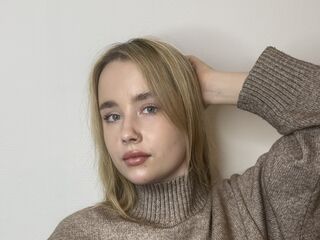 strip show TeishaCaram