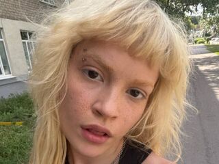 hot cam girl masturbating with dildo WilliaMarquart