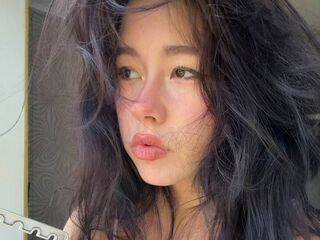 masturbating cam girl YolondaGarand