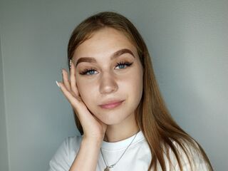 webcamgirl ZeldaCannon