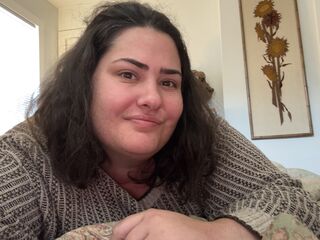 naughty camgirl fingering shaved pussy legallybrun